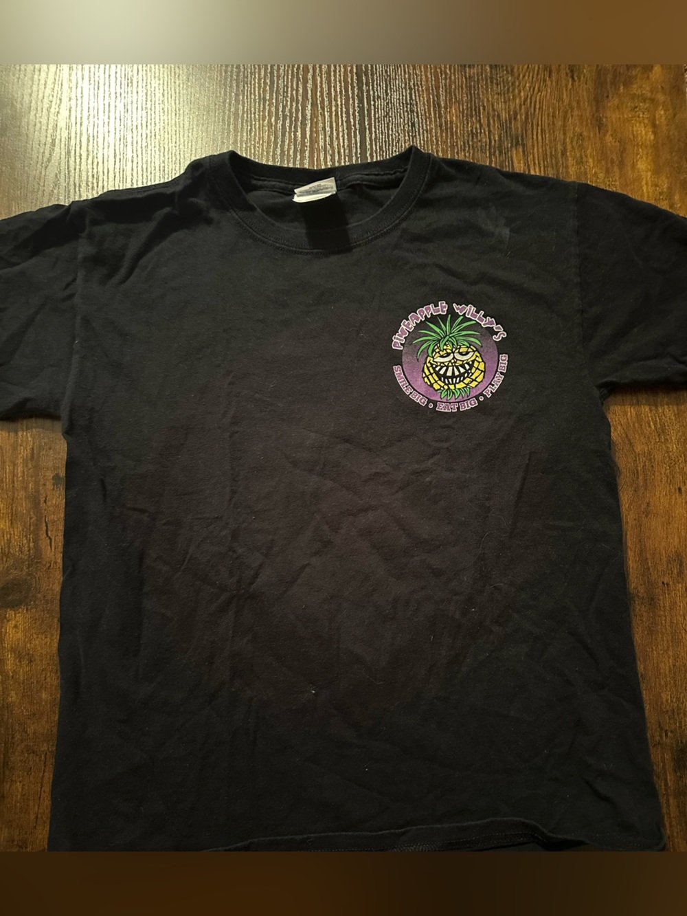 Black Graphic Tee pineapple Willy’s